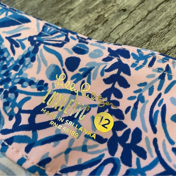 Lilly Pulitzer Reid 9” shorts - high tide 🐚 - Picture 11 of 11